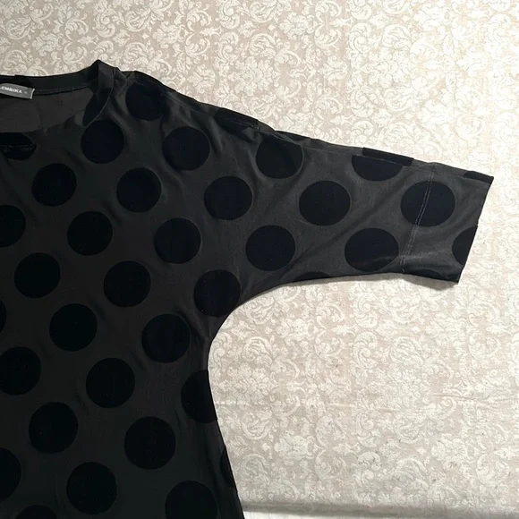 Alembika ~ Black Polka Dot Hi-Lo Semi-Sheer 3/4 Sleeve Tunic Top in Medium *flaw - Picture 6 of 16